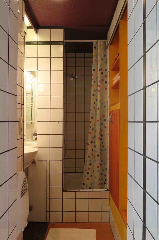 Gaesteappartement Im Atelierhaus Wuppertal Kamer foto